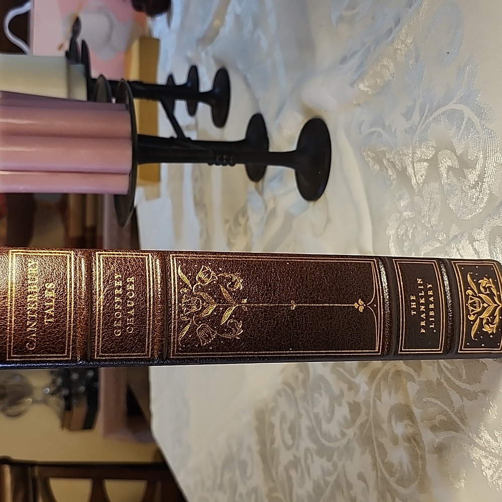 CANTERBURY TALES BY GEOFFREY CHAUCER